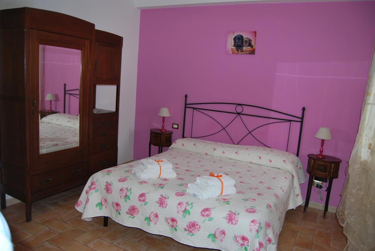 Le Terre Di Bac Bed & Breakfast Borgo Montenero Luaran gambar